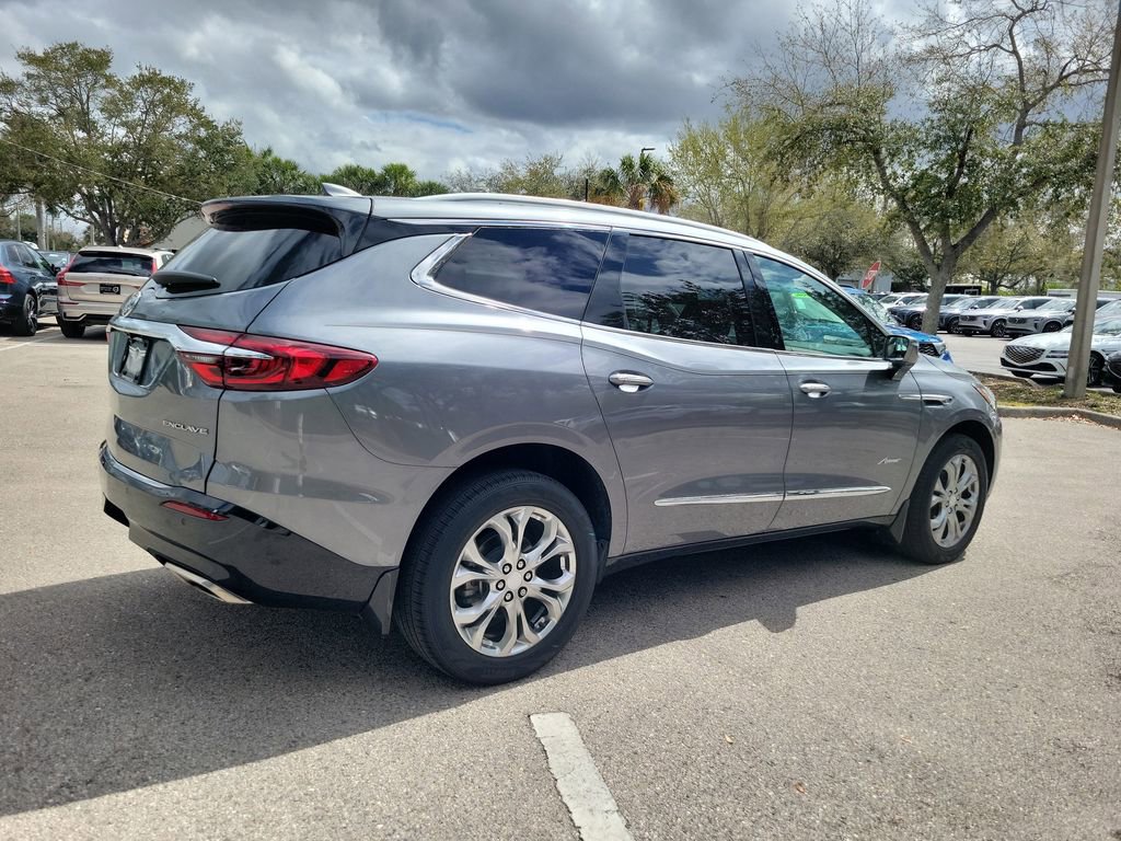 Used 2019 Buick Enclave Avenir image 4