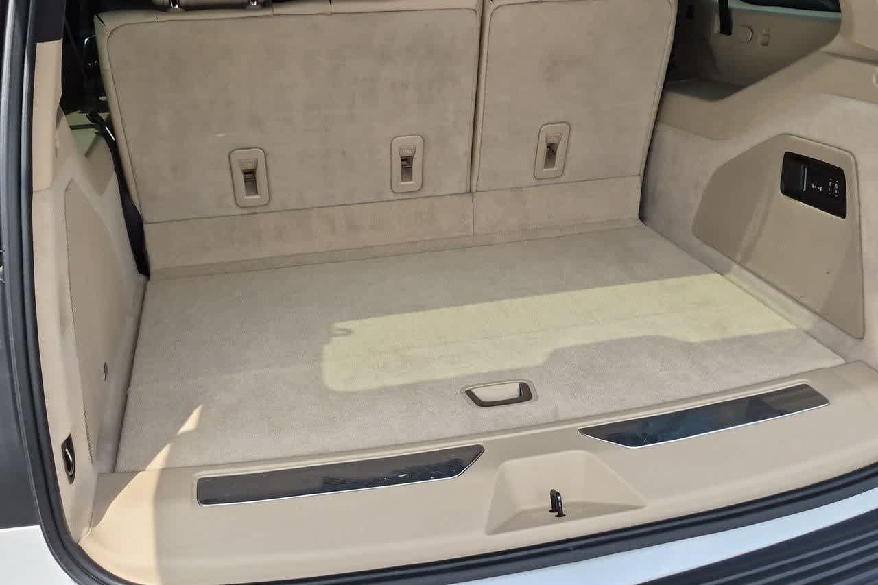 Used 2021 Cadillac Escalade ESV Premium Luxury w/ Driver Assist Tech Package RWD image 36