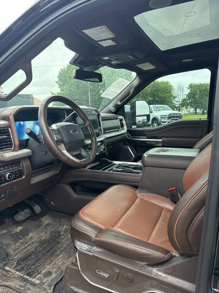 Used 2024 Ford F350 King Ranch AWD/4WD image 12