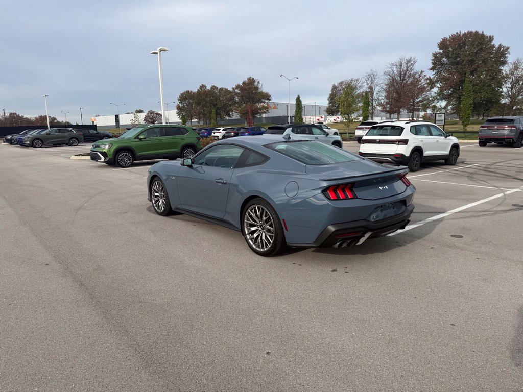 Used 2025 Ford Mustang GT Premium RWD image 10
