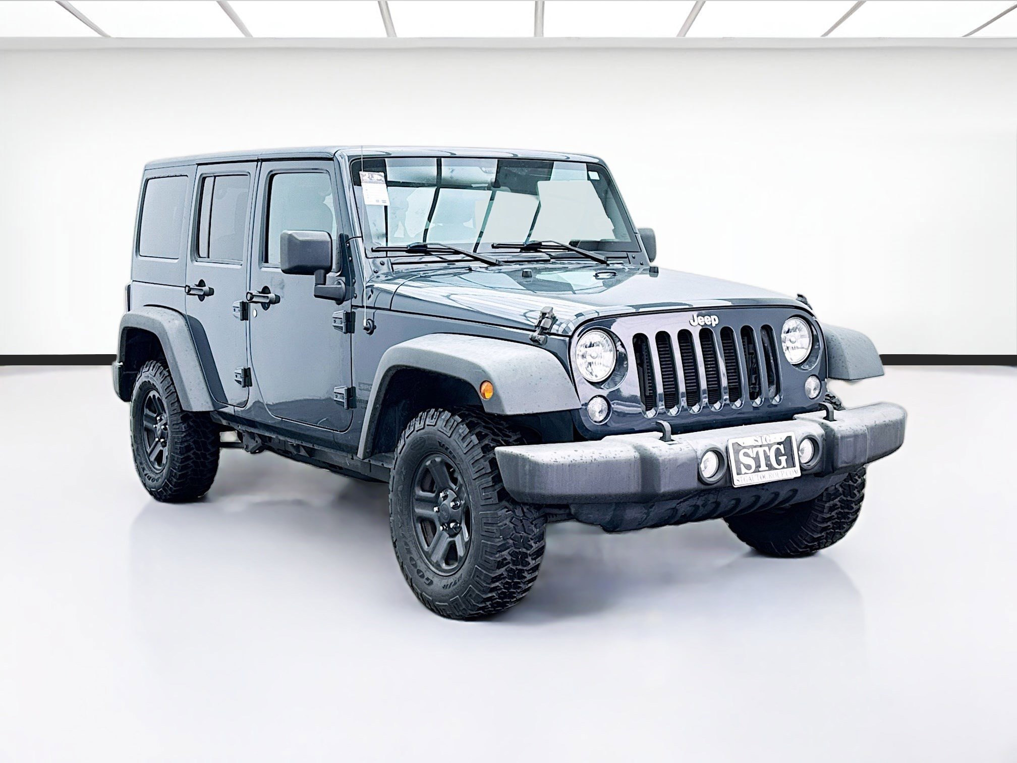 Used 2016 Jeep Wrangler Unlimited Sport w/ Connectivity Group image 3