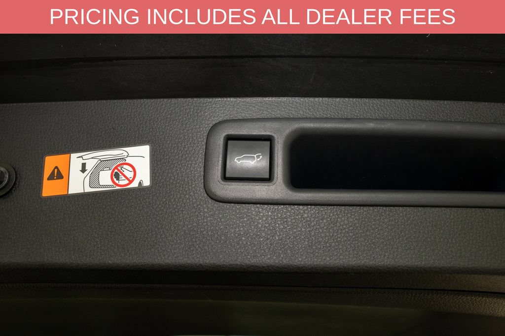 Certified 2025 Toyota Highlander LE AWD/4WD image 6