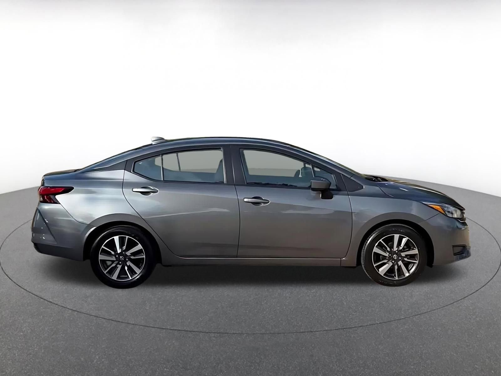 Used 2025 Nissan Versa SV image 16