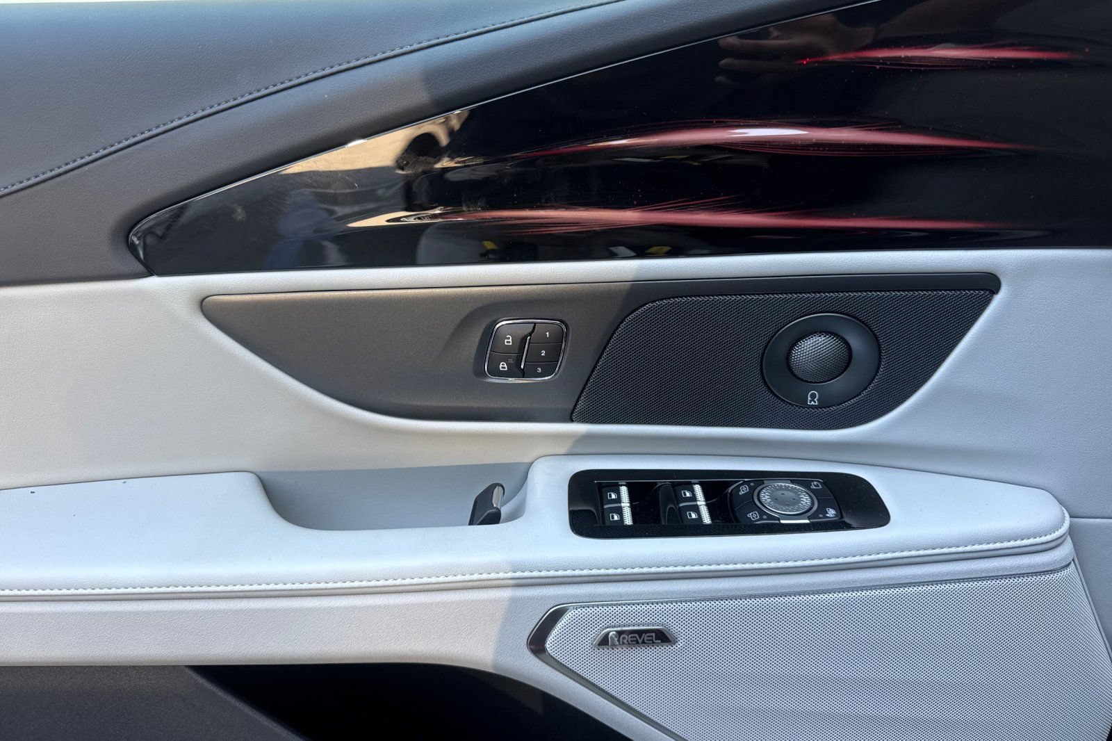 New 2026 Lincoln Nautilus Reserve AWD/4WD image 8
