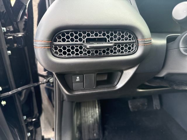 Certified 2025 Honda HR-V Sport image 15