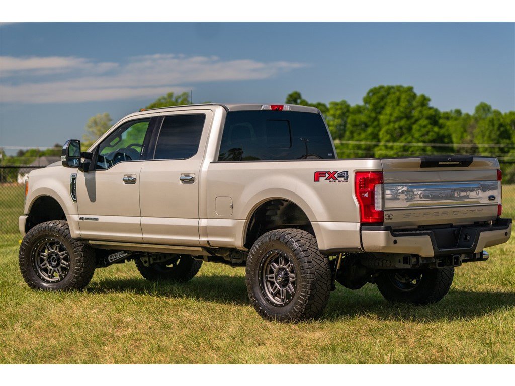 Used 2017 Ford F250 Platinum w/ Platinum Ultimate Package AWD/4WD image 12