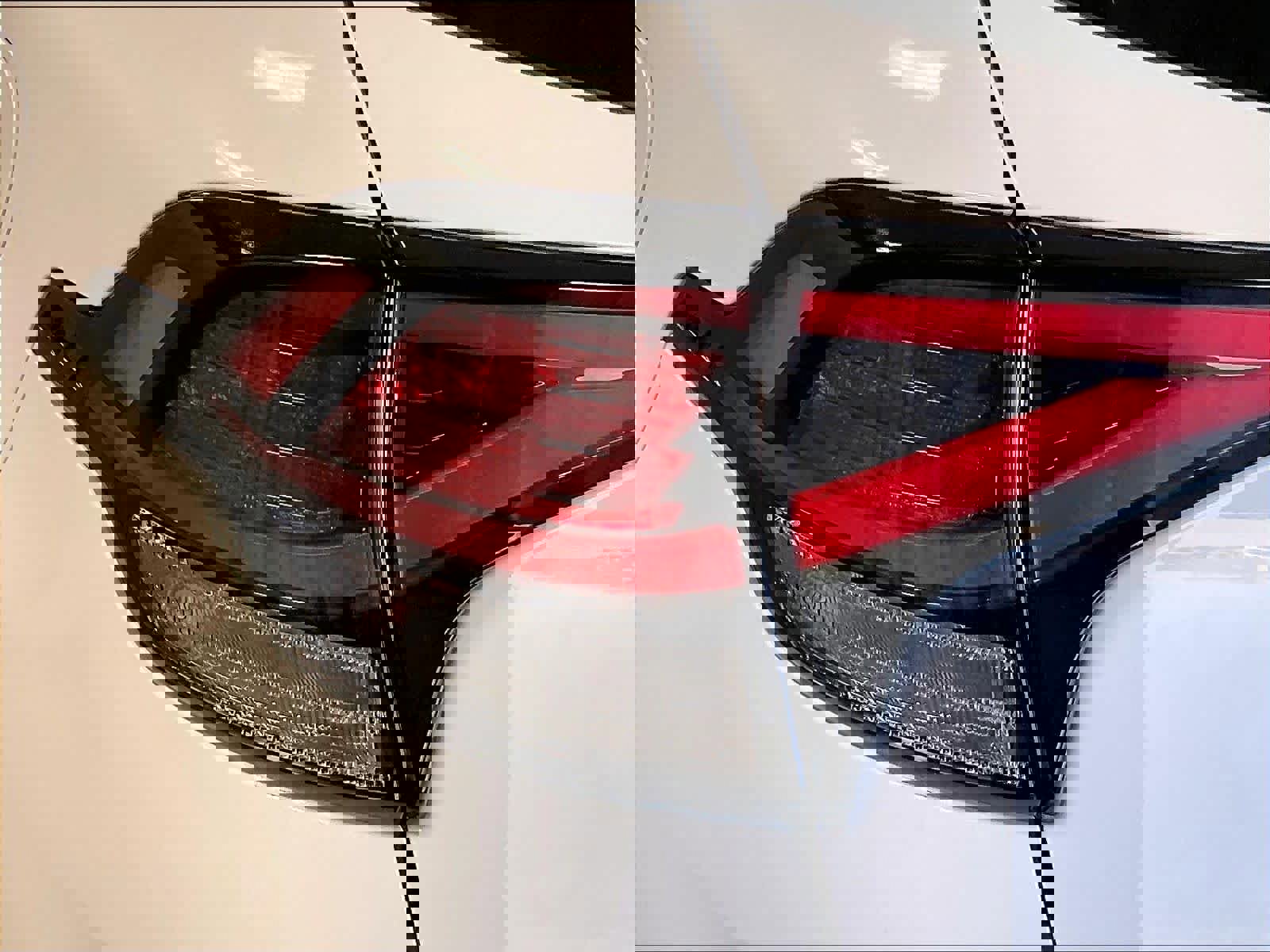 Used 2023 Kia Sportage EX AWD/4WD image 32