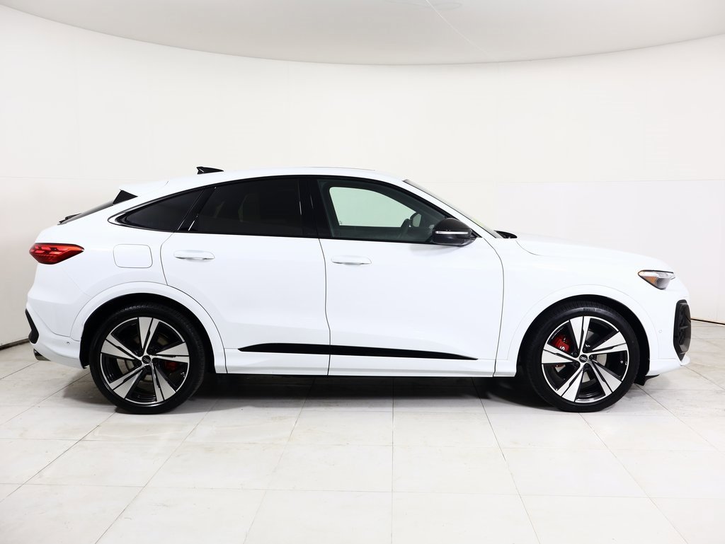 New 2025 Audi SQ5 Premium Plus image 18