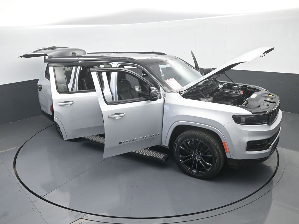 Used 2024 Jeep Grand Wagoneer Series II w/ Quick Order Packagew 28T image 34