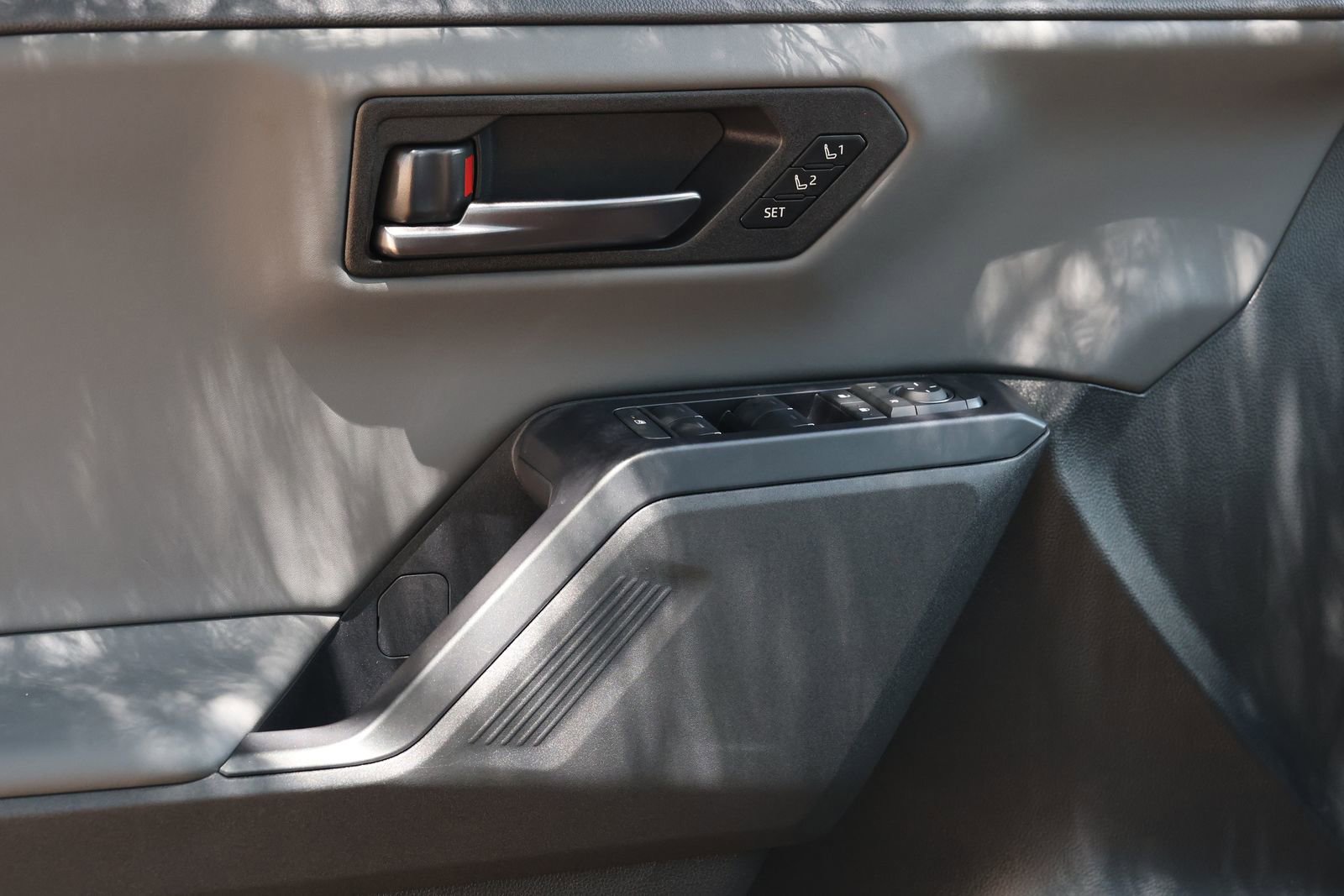 New 2026 Toyota RAV4 XSE AWD/4WD image 27