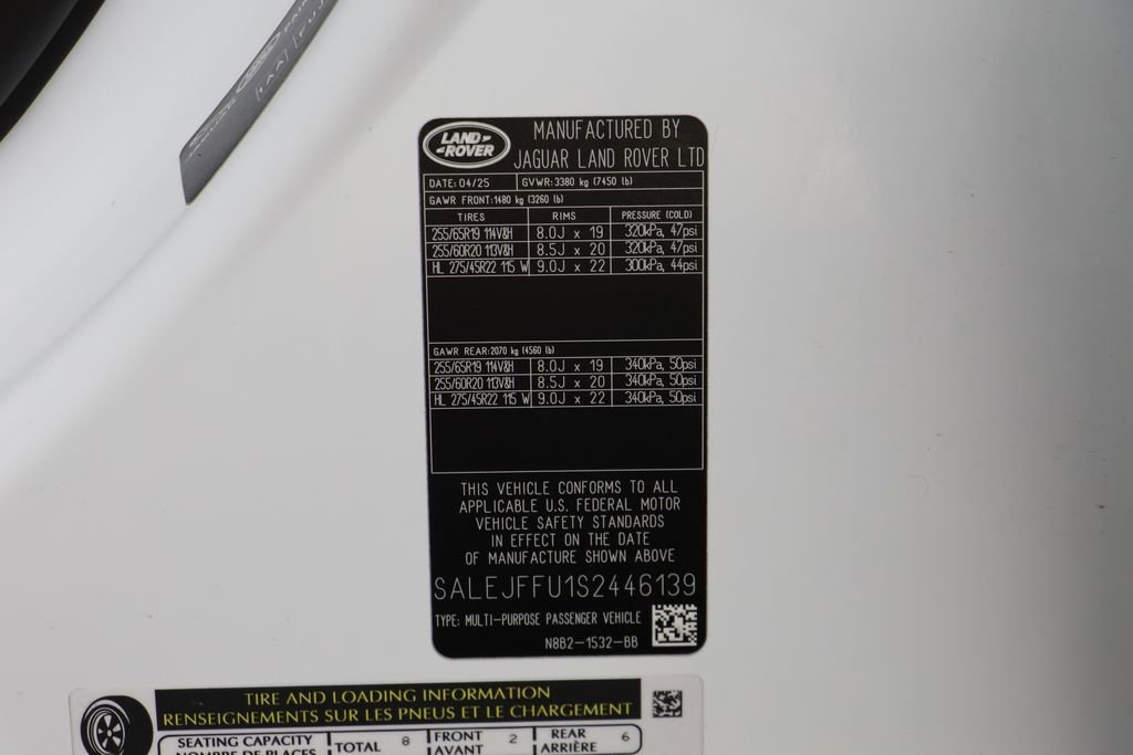 Used 2025 Land Rover Defender 130 S image 25