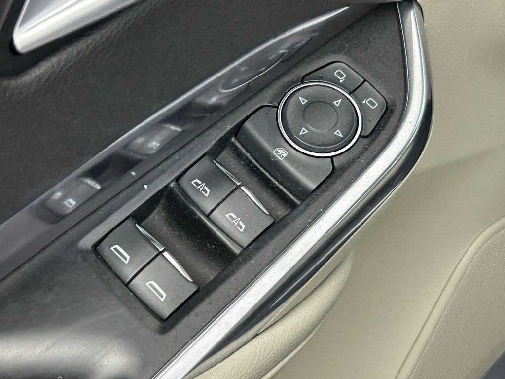 Used 2019 Cadillac XT4 Luxury image 12