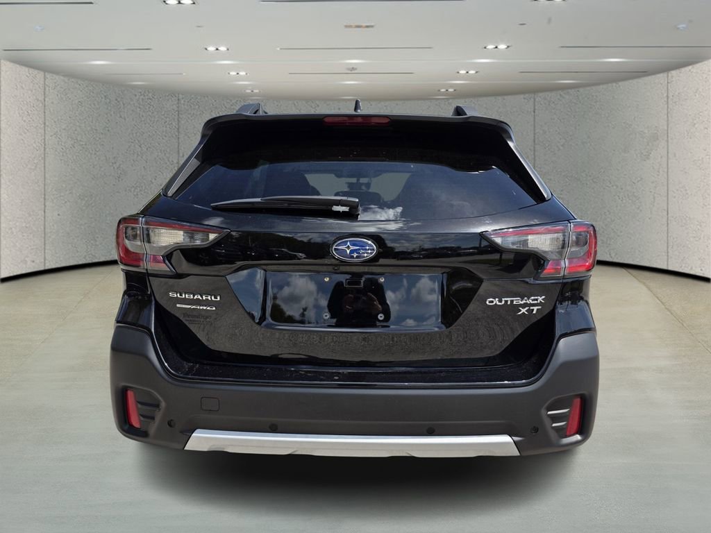 Used 2022 Subaru Outback Limited XT image 4