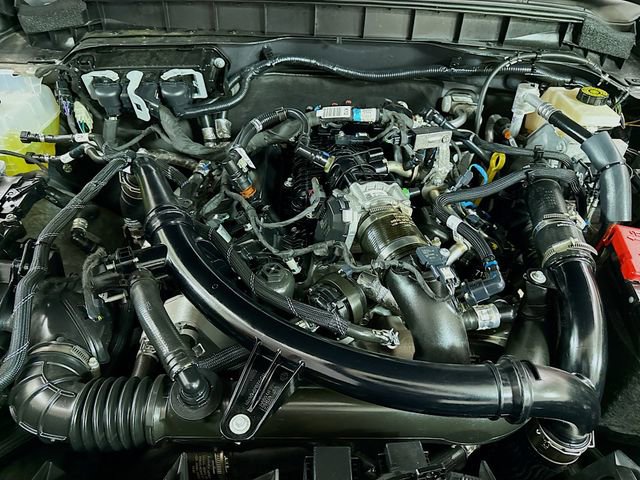 Used 2024 Ford Bronco Badlands image 30