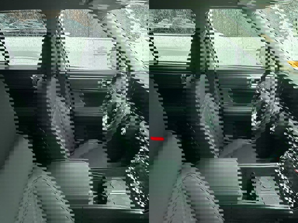 Used 2025 Hyundai Santa Fe SEL image 3