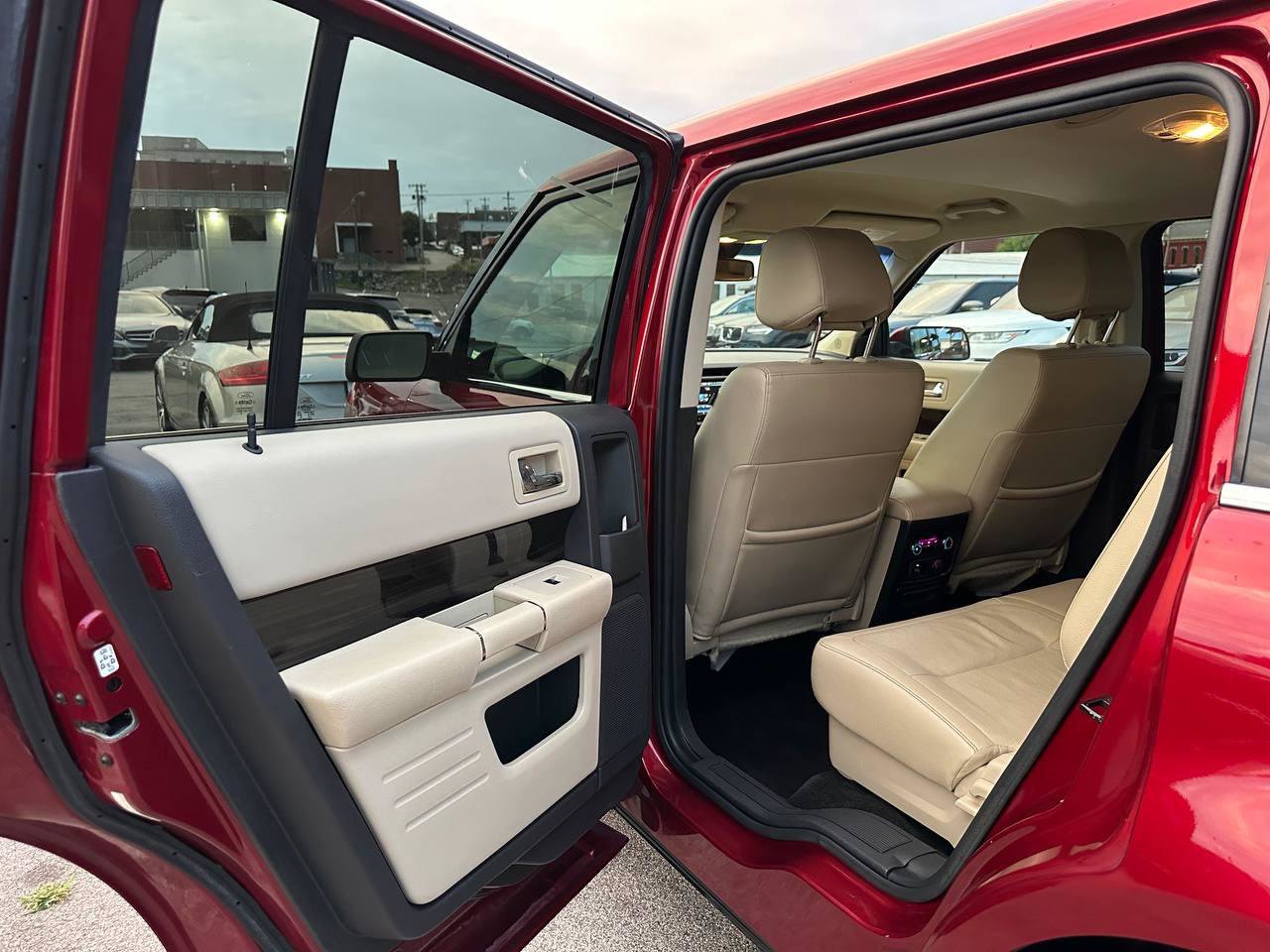 Used 2015 Ford Flex Limited FWD image 19