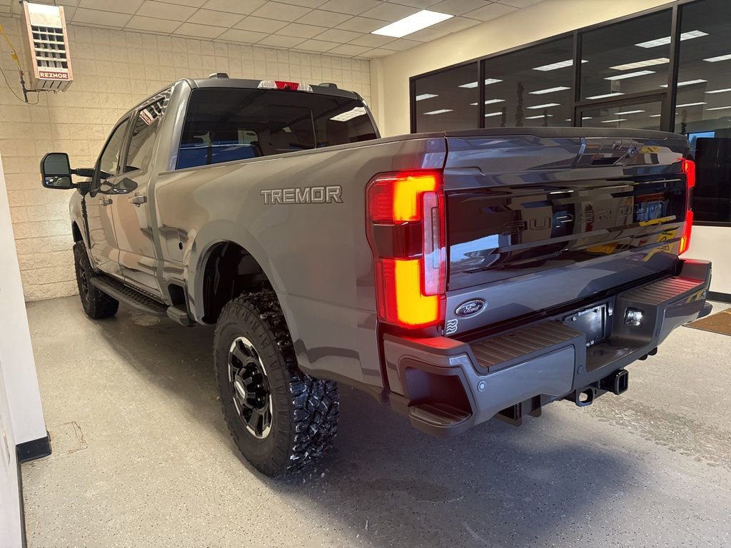 New 2026 Ford F350 Platinum w/ Tremor Off-Road Package image 16