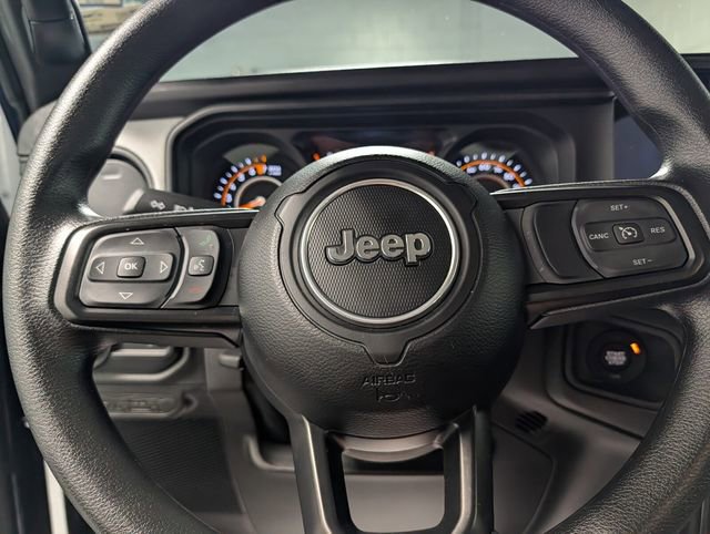 Used 2025 Jeep Gladiator Sport AWD/4WD image 20