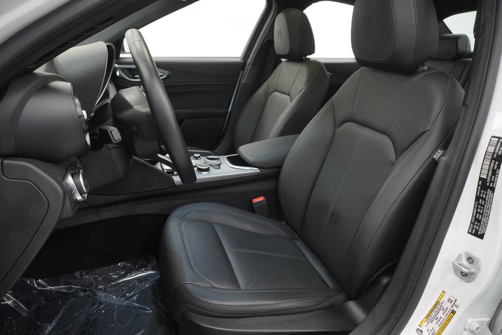 Used 2024 Alfa Romeo Giulia Ti w/ Active Assist Plus Package image 16