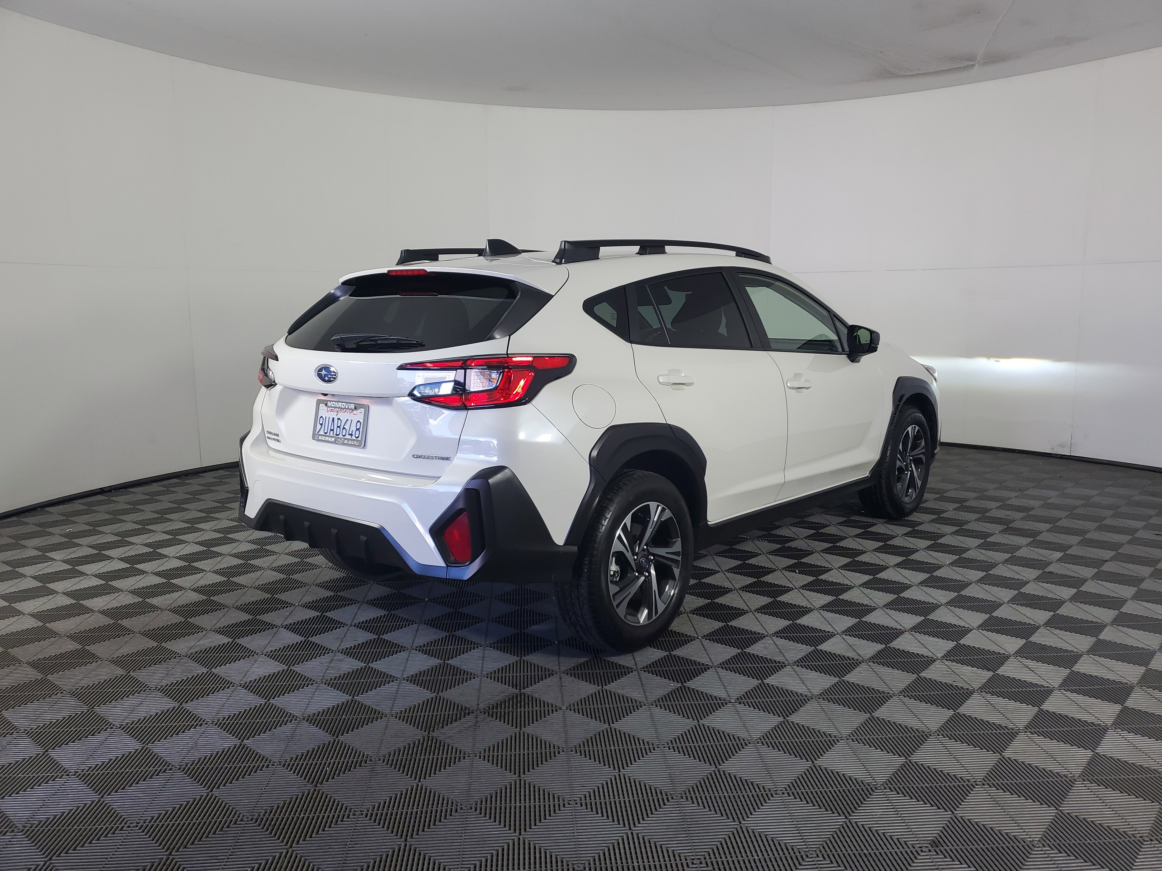 Used 2025 Subaru Crosstrek 2.5i Premium image 4