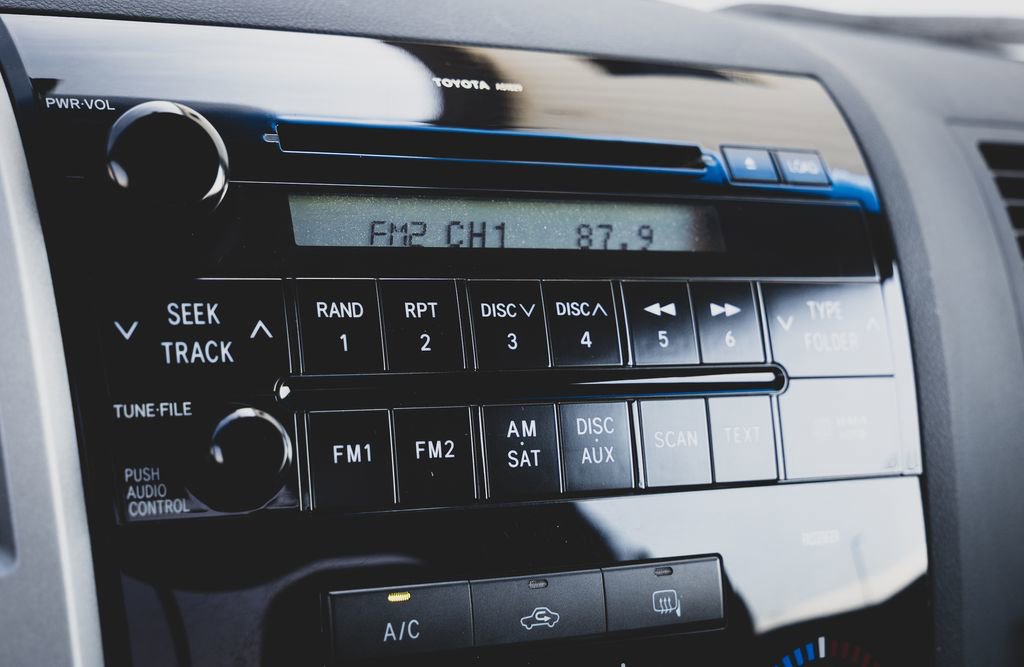 Used 2007 Toyota Tundra 4x4 Regular Cab image 11