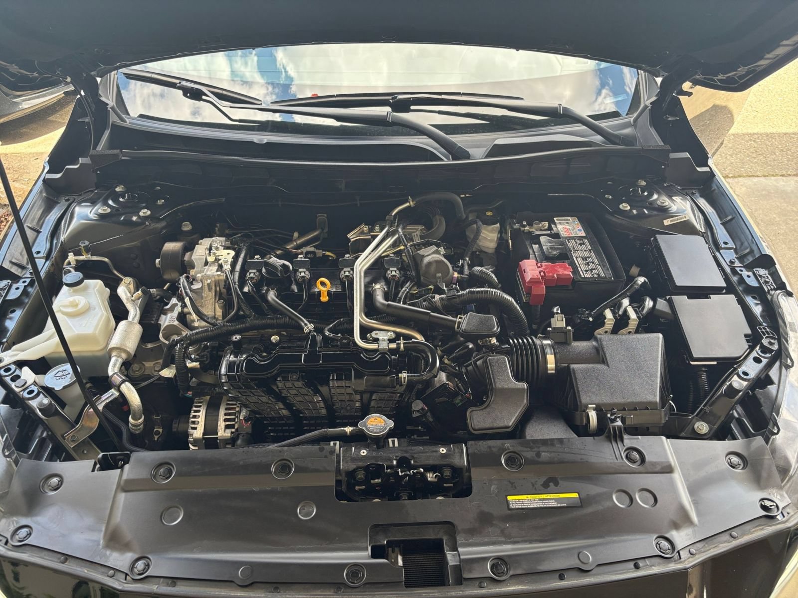 Used 2025 Nissan Altima 2.5 SV FWD image 33