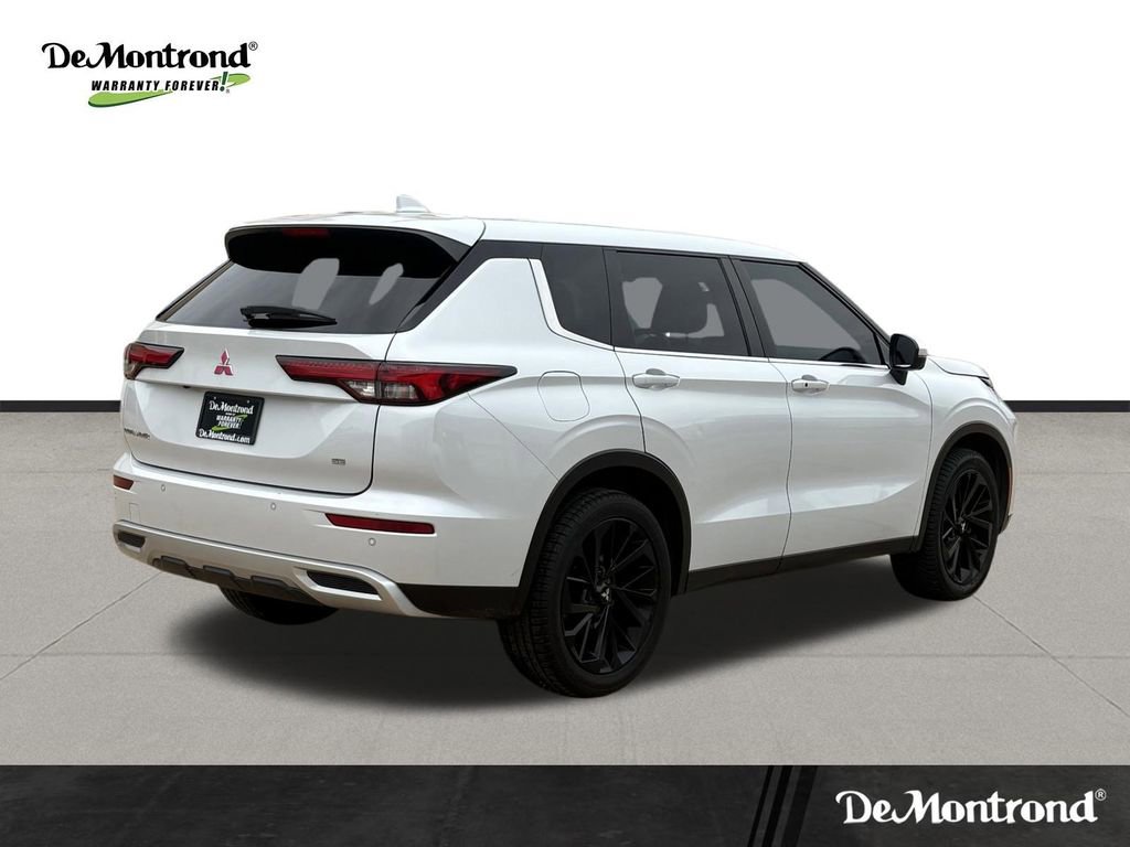 Used 2022 Mitsubishi Outlander SE FWD image 5