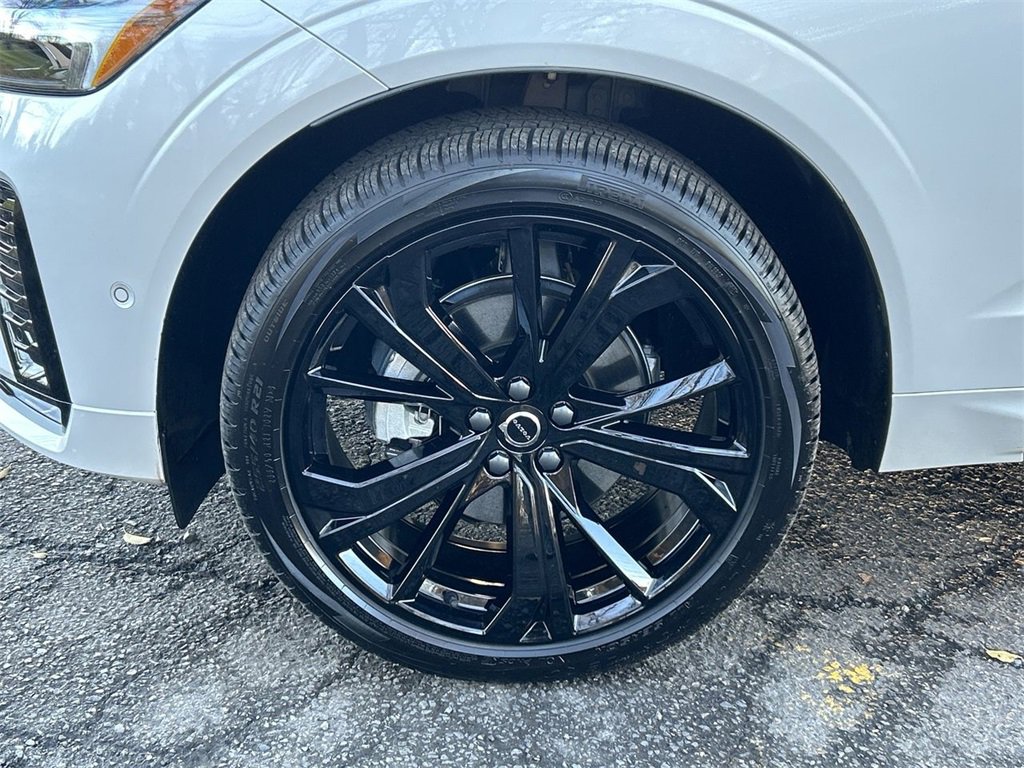 New 2026 Volvo XC60 B5 Ultra w/ Climate Package image 10