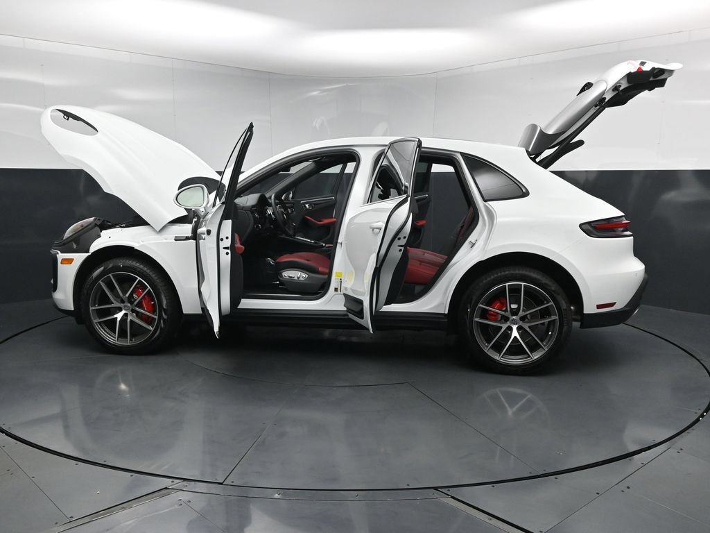 New 2026 Porsche Macan S AWD/4WD image 33