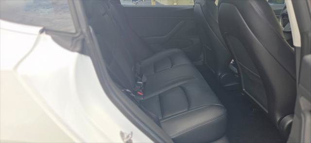 Used 2019 Tesla Model 3 Long Range RWD image 18