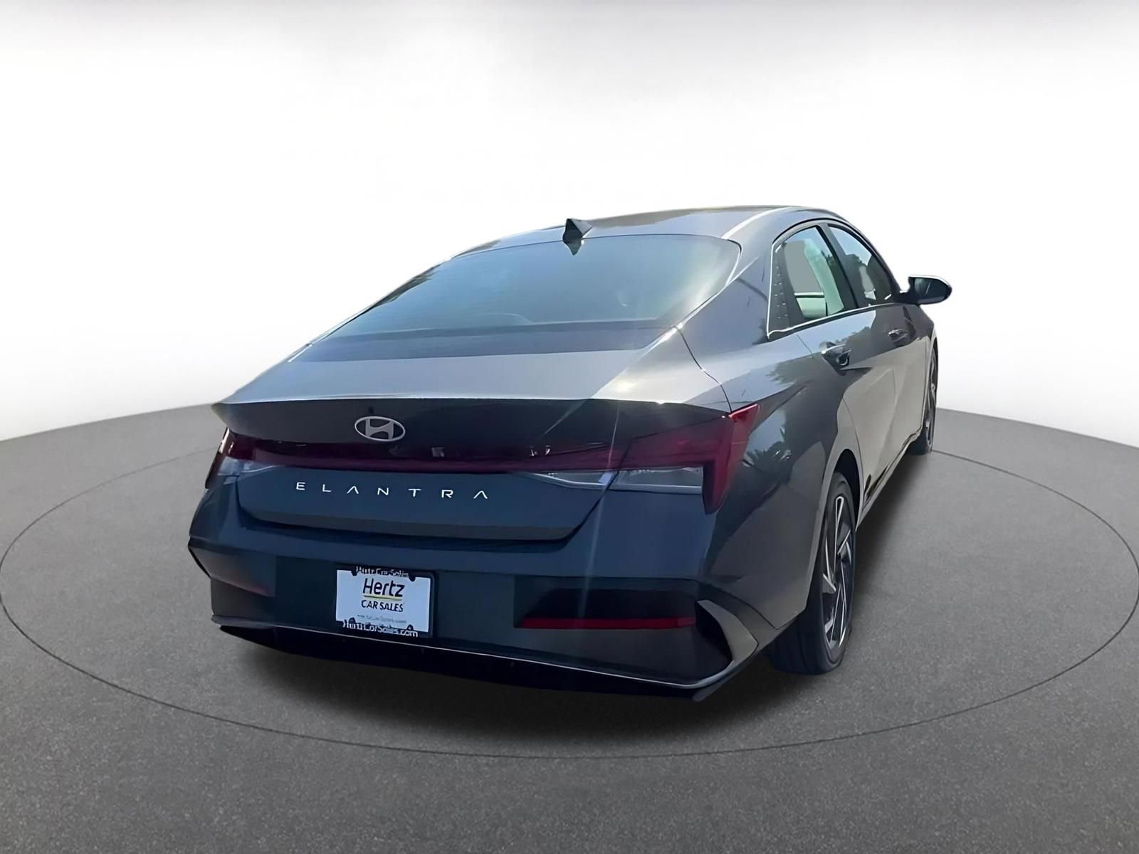 Used 2025 Hyundai Elantra SEL FWD image 14