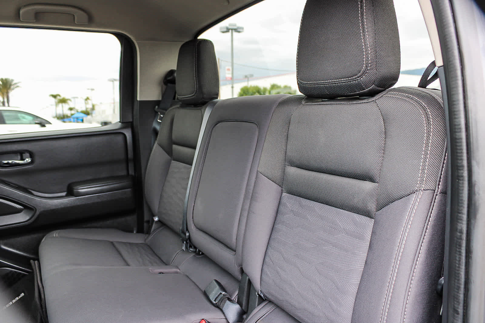 Used 2023 Nissan Frontier SV AWD/4WD image 18