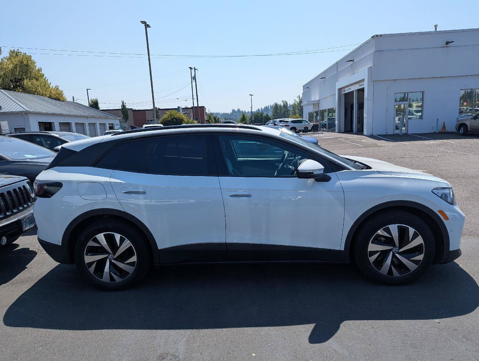 Used 2024 Volkswagen ID.4 2WD image 7