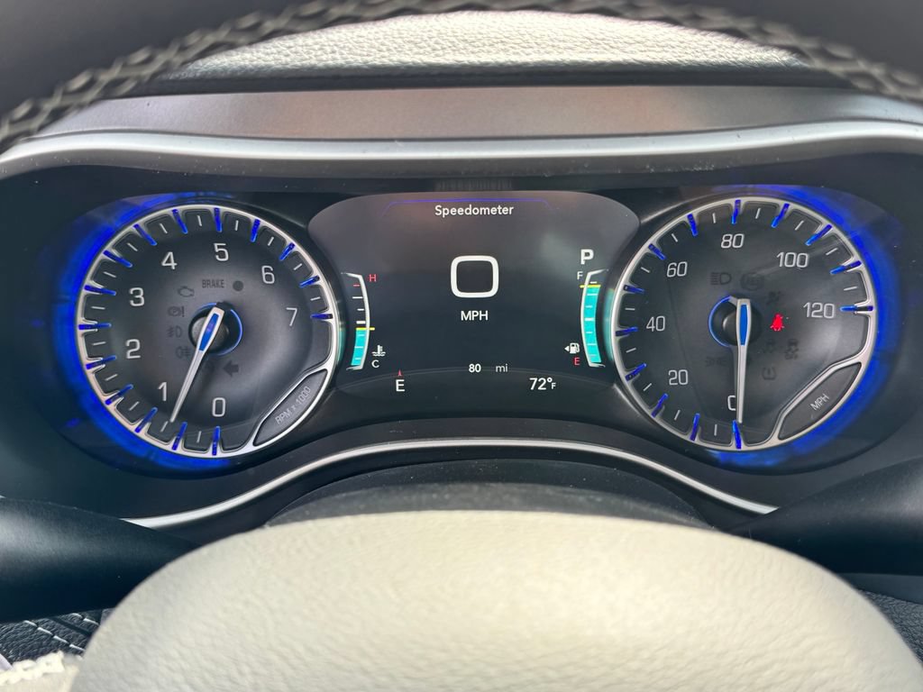 New 2026 Chrysler Pacifica Select FWD image 18