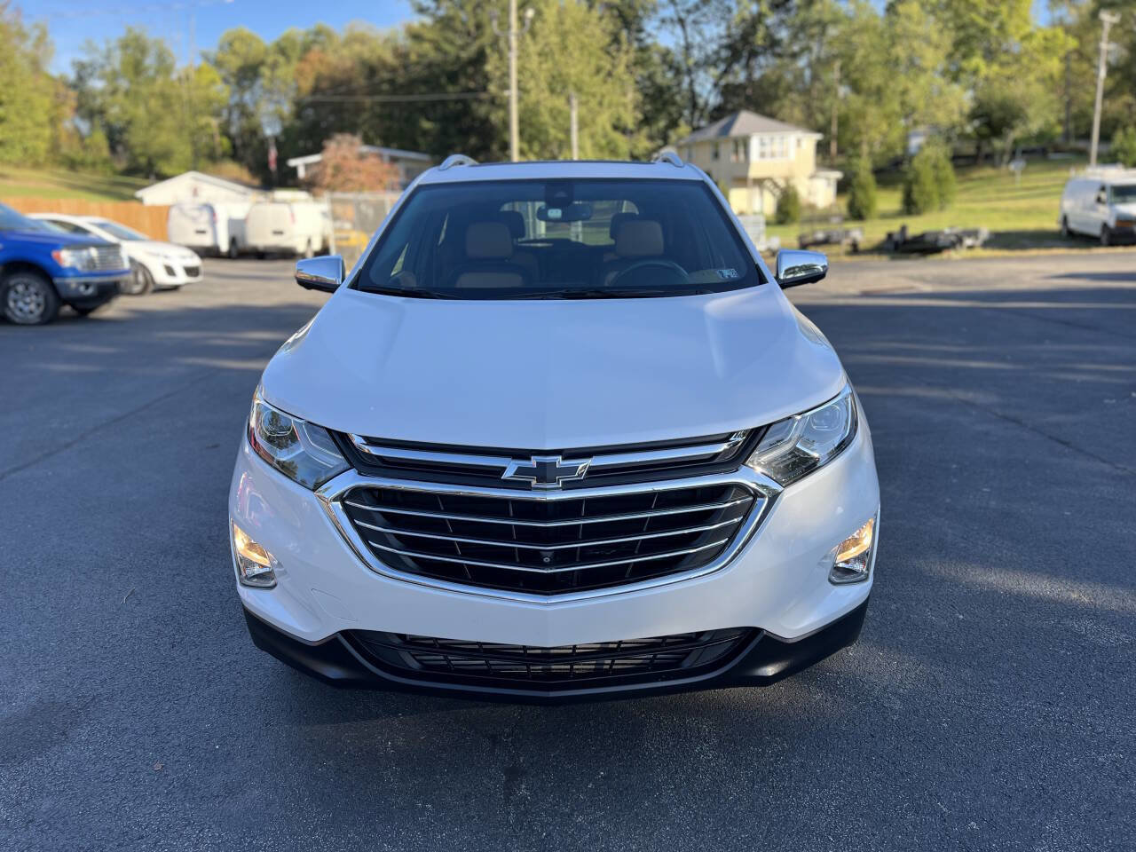 Used 2019 Chevrolet Equinox Premier image 2
