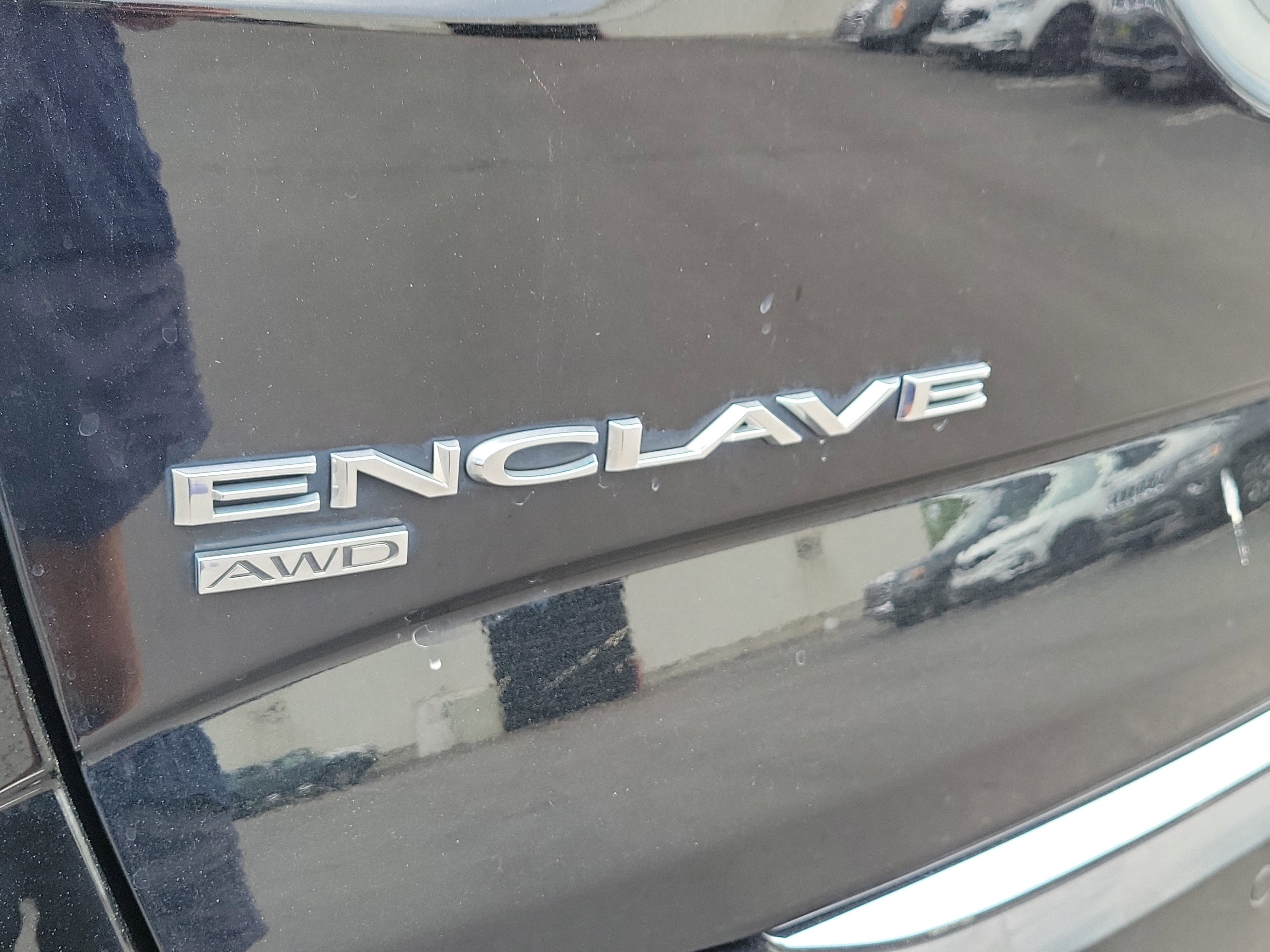 Used 2021 Buick Enclave Essence w/ Sport Touring Edition image 7