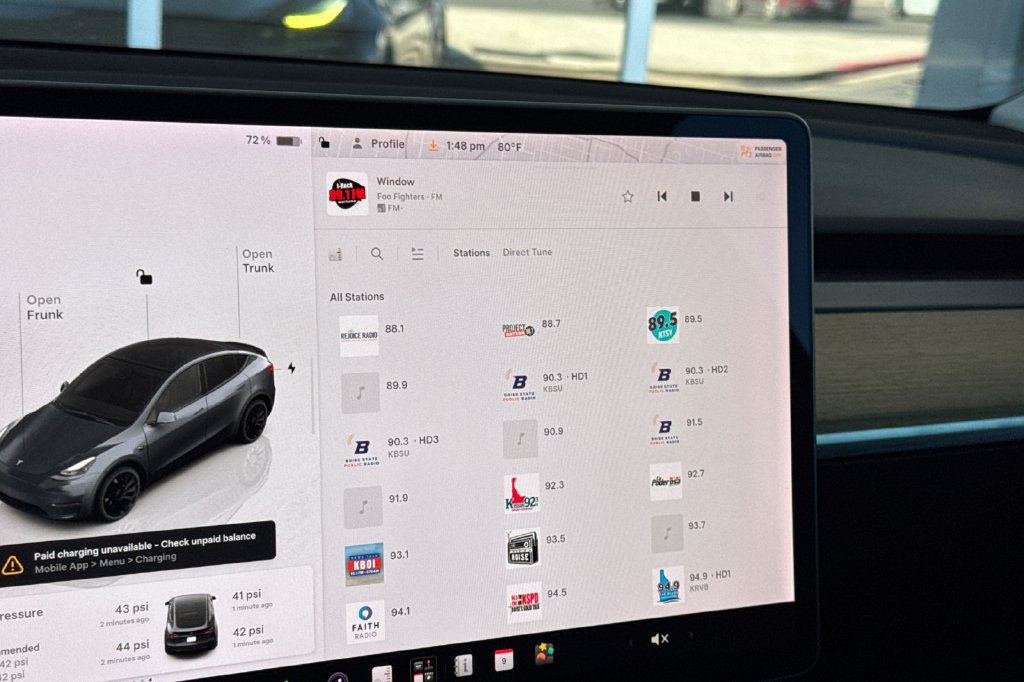 Used 2022 Tesla Model Y Performance AWD/4WD image 21