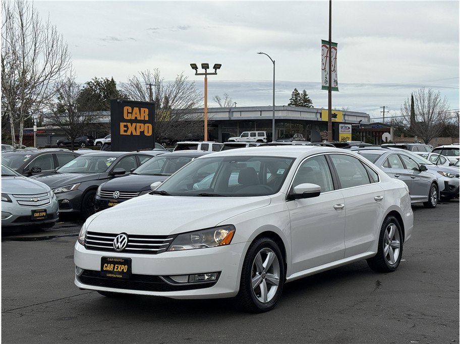 Used 2015 Volkswagen Passat 1.8T Limited Edition FWD image 1