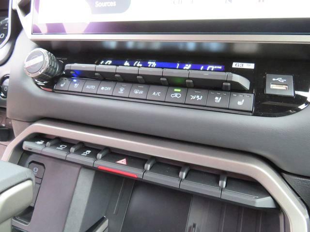 New 2026 Toyota Sequoia Platinum AWD/4WD image 38