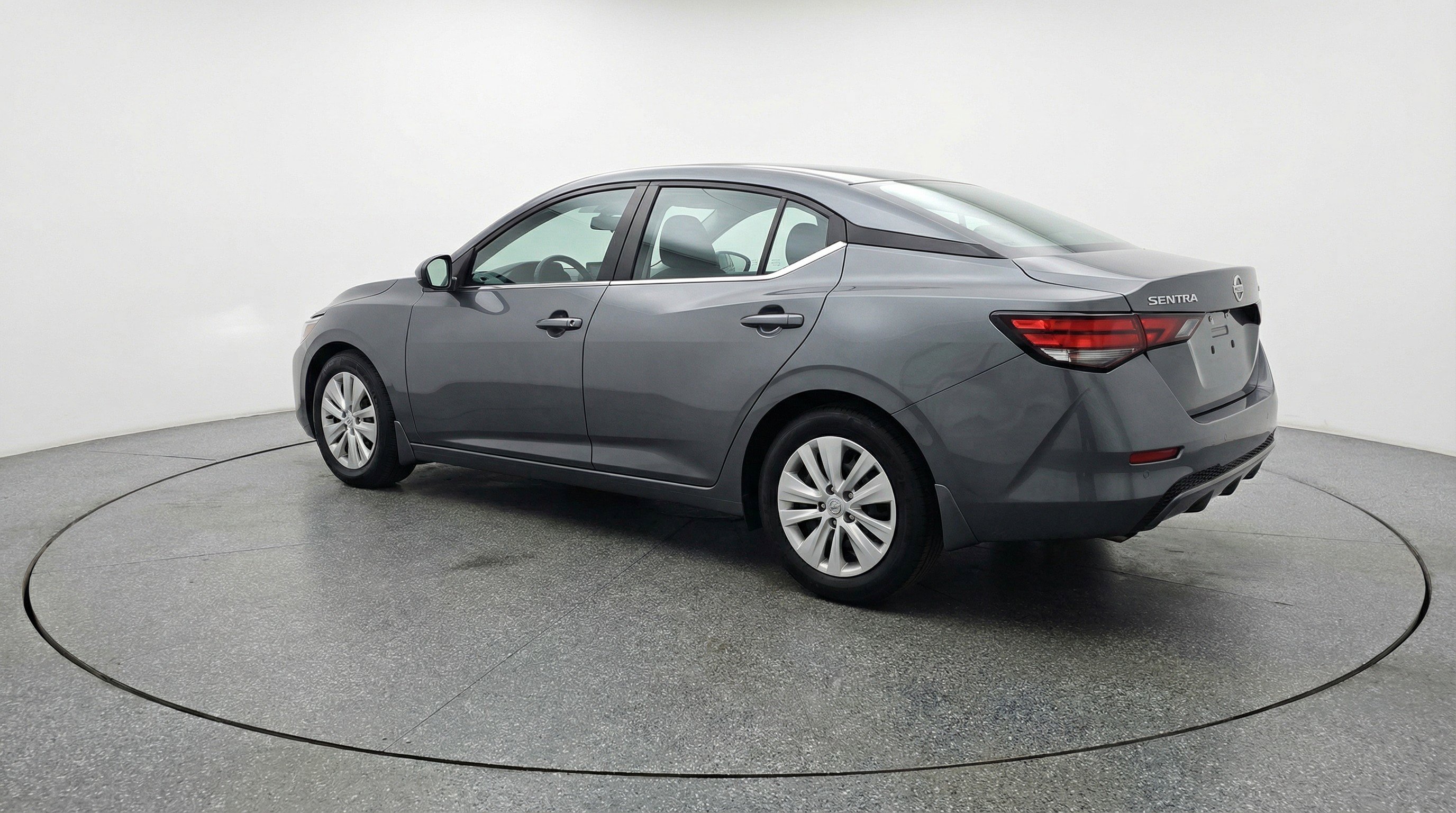 Used 2025 Nissan Sentra S image 6