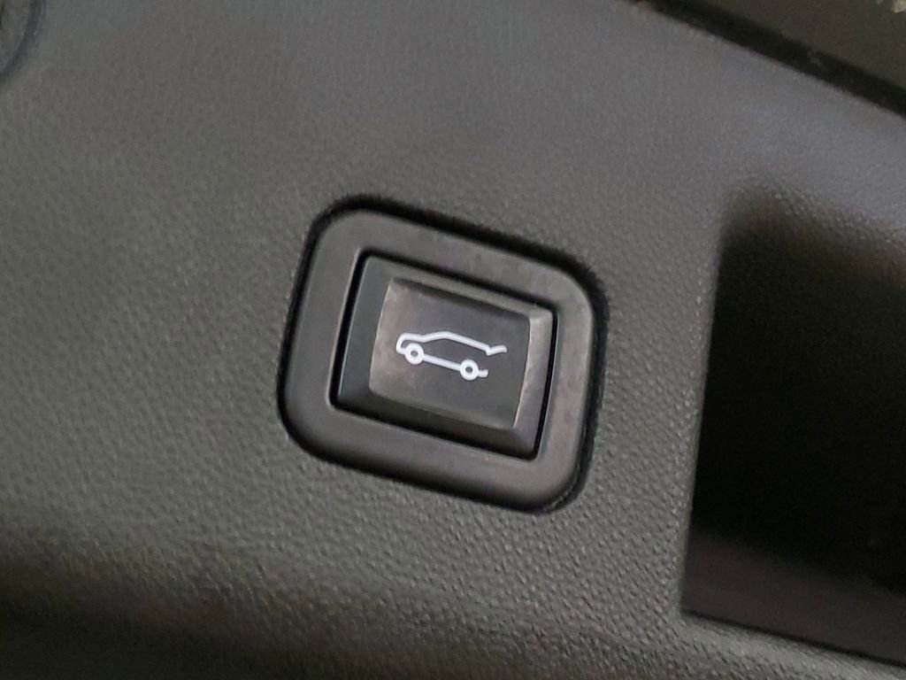 Used 2023 Chevrolet Equinox LT image 10