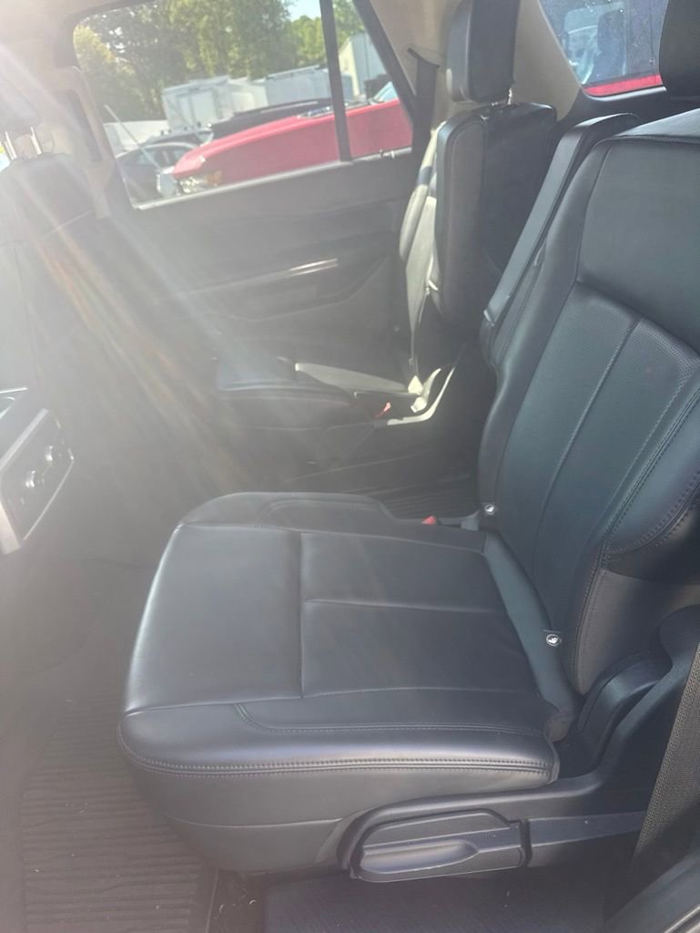 Used 2023 Ford Expedition XLT AWD/4WD image 17