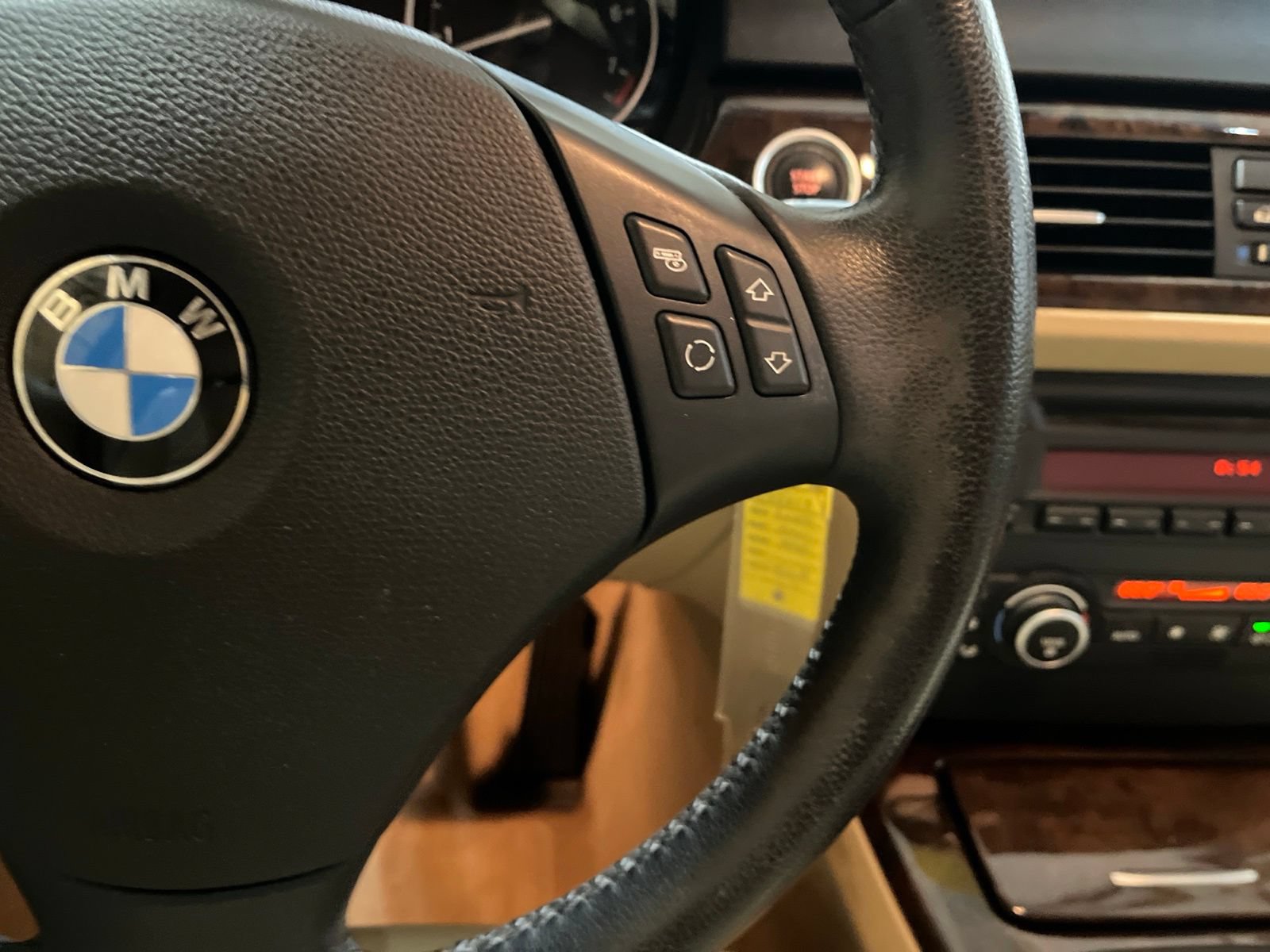 Used 2009 BMW 328i Sedan RWD image 22