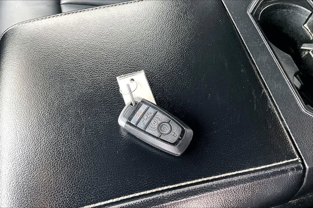 Used 2018 Ford F150 Lariat w/ Equipment Group 502A Luxury image 33