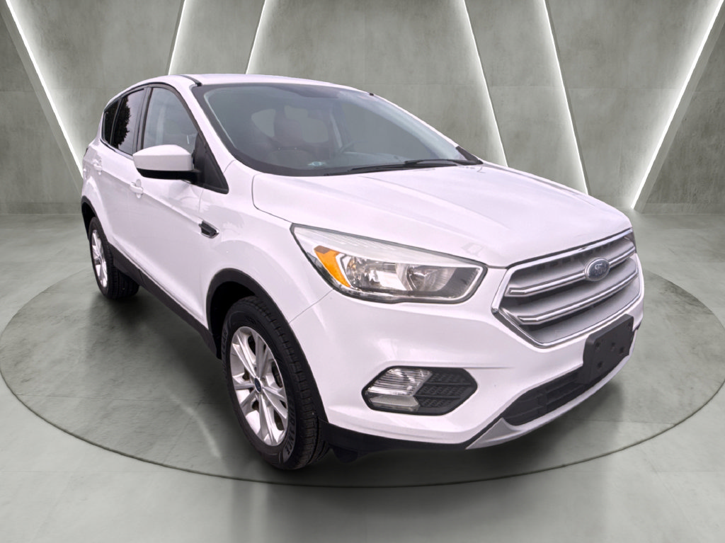 Used 2017 Ford Escape SE