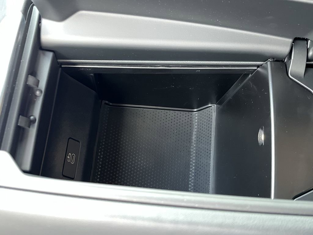 New 2026 BMW X5 xDrive50e image 21