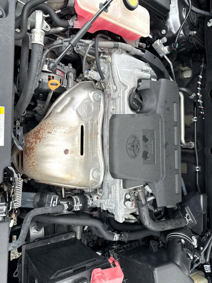 Used 2017 Toyota RAV4 XLE image 25
