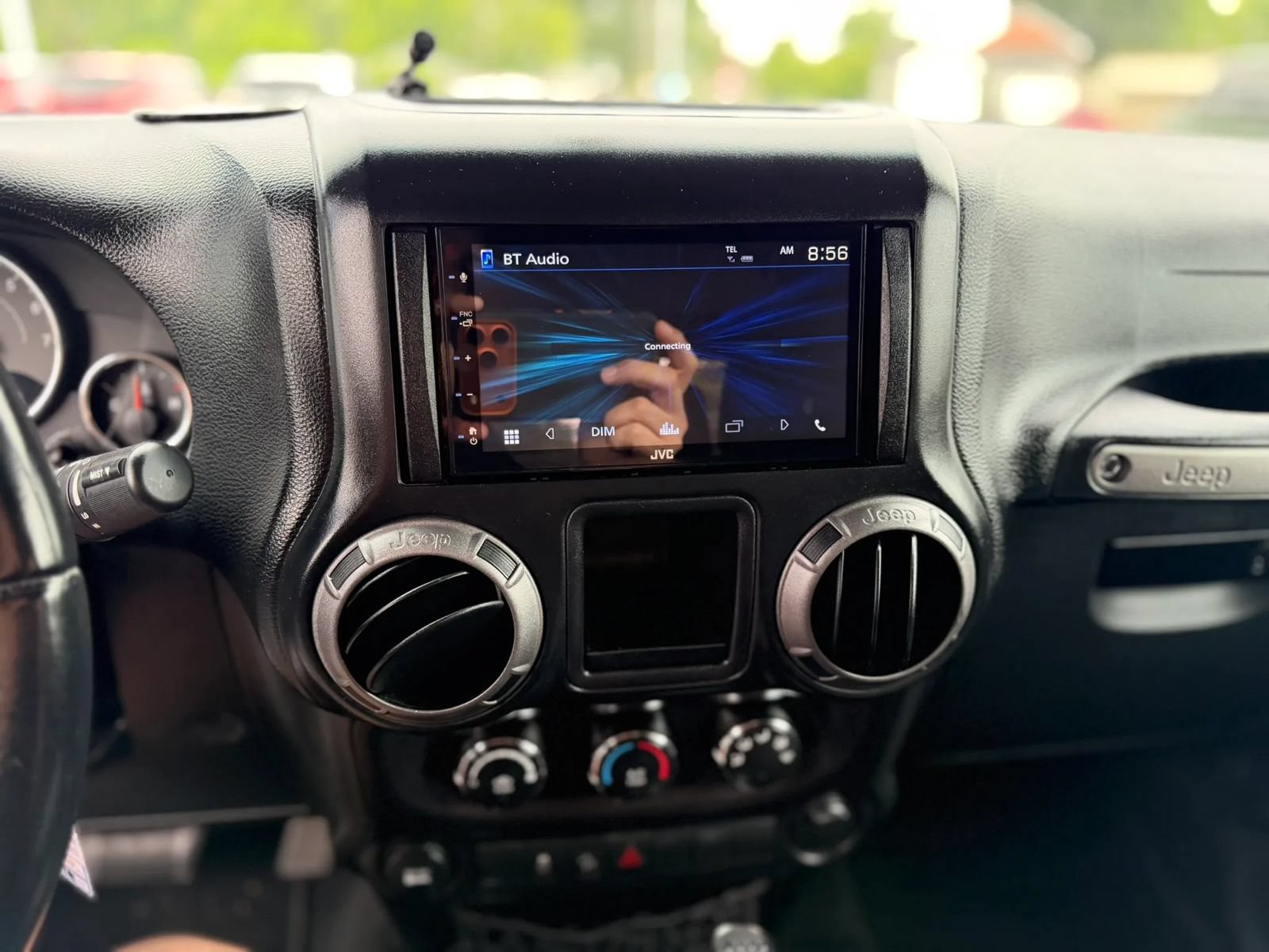 Used 2018 Jeep Wrangler Sport AWD/4WD image 14