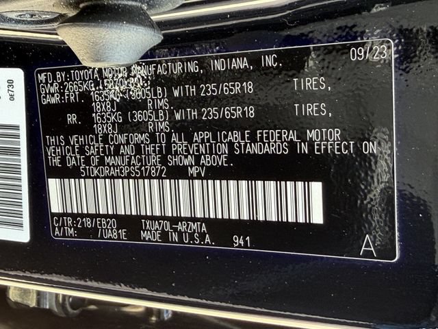 Used 2023 Toyota Highlander XLE FWD image 28