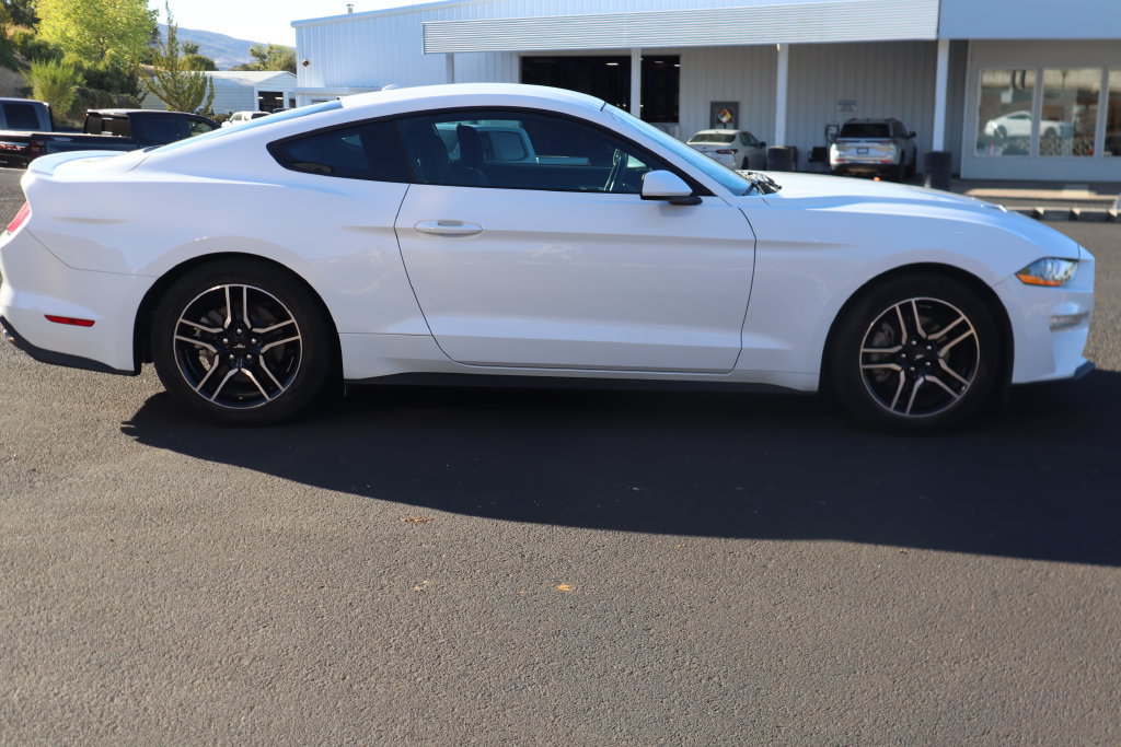 Used 2019 Ford Mustang Coupe w/ Equipment Group 101A RWD image 4